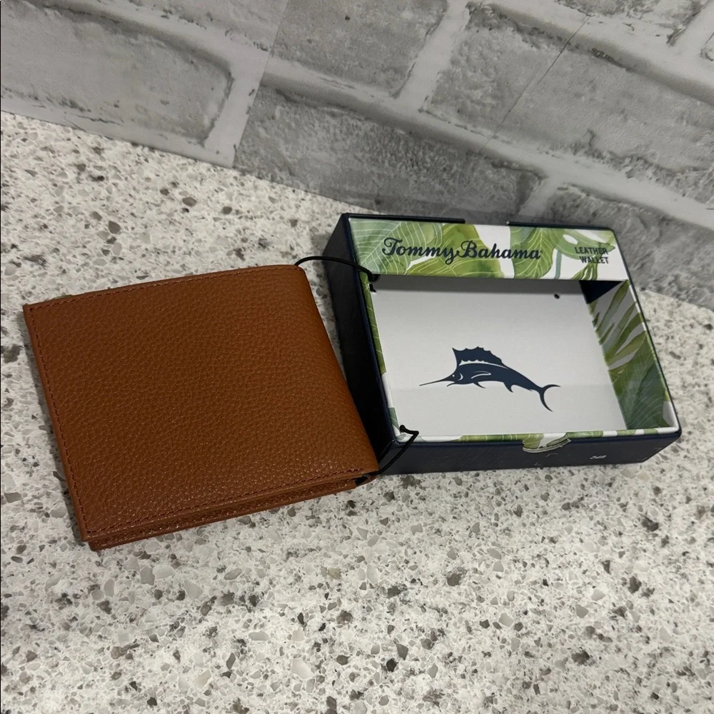 Tommy Bahama Tan Leather Wallet